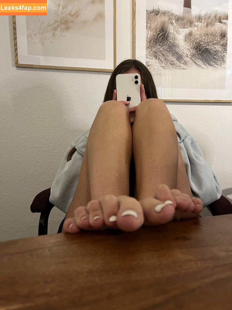 leni.princess / https: / leni.princess_ leaked photo photo #0031