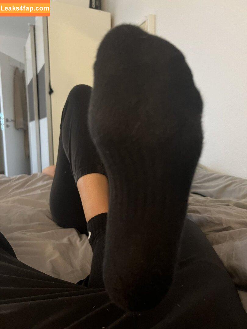 leni.princess / https: / leni.princess_ leaked photo photo #0045