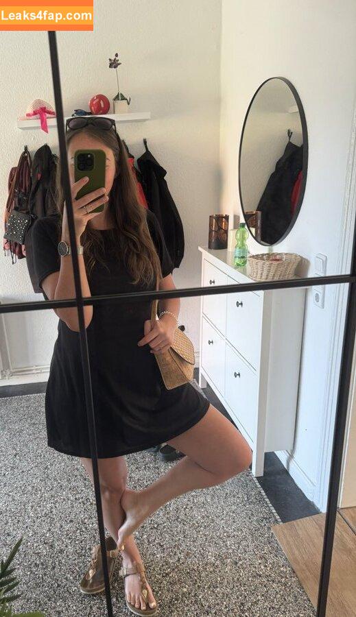 leni.princess / https: / leni.princess_ leaked photo photo #0051