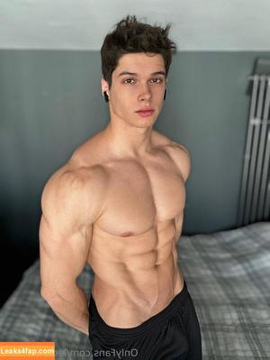 leoaesthetics photo #0001
