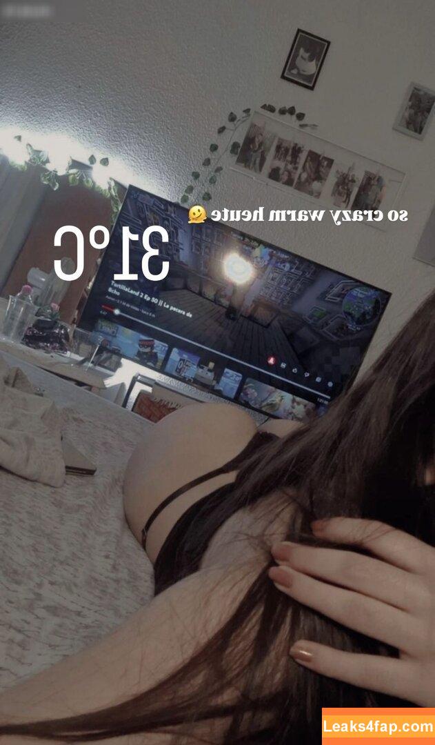 leonaa.sph /  leaked photo photo #0001
