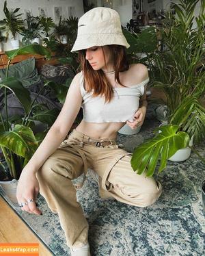 Leonie Busse photo #0004