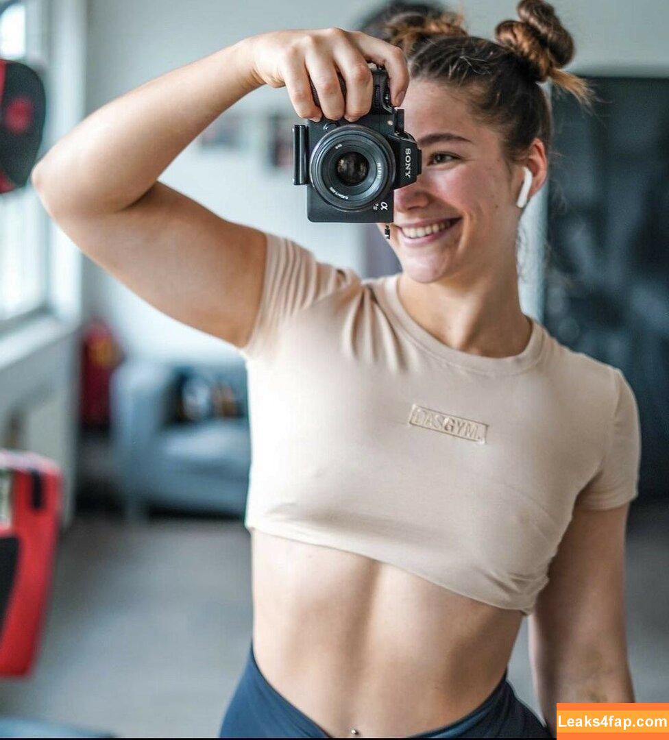 Leonie Kommoss / leonie.kommoss / leoniekommoss leaked photo photo #0077