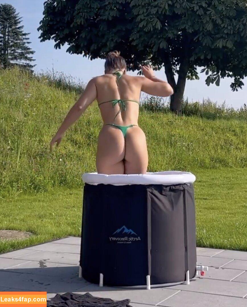 Leonie Kommoss / leonie.kommoss / leoniekommoss leaked photo photo #0092