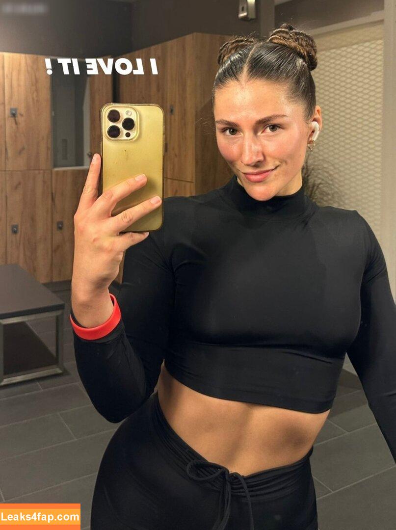 Leonie Kommoss / leonie.kommoss / leoniekommoss leaked photo photo #0288