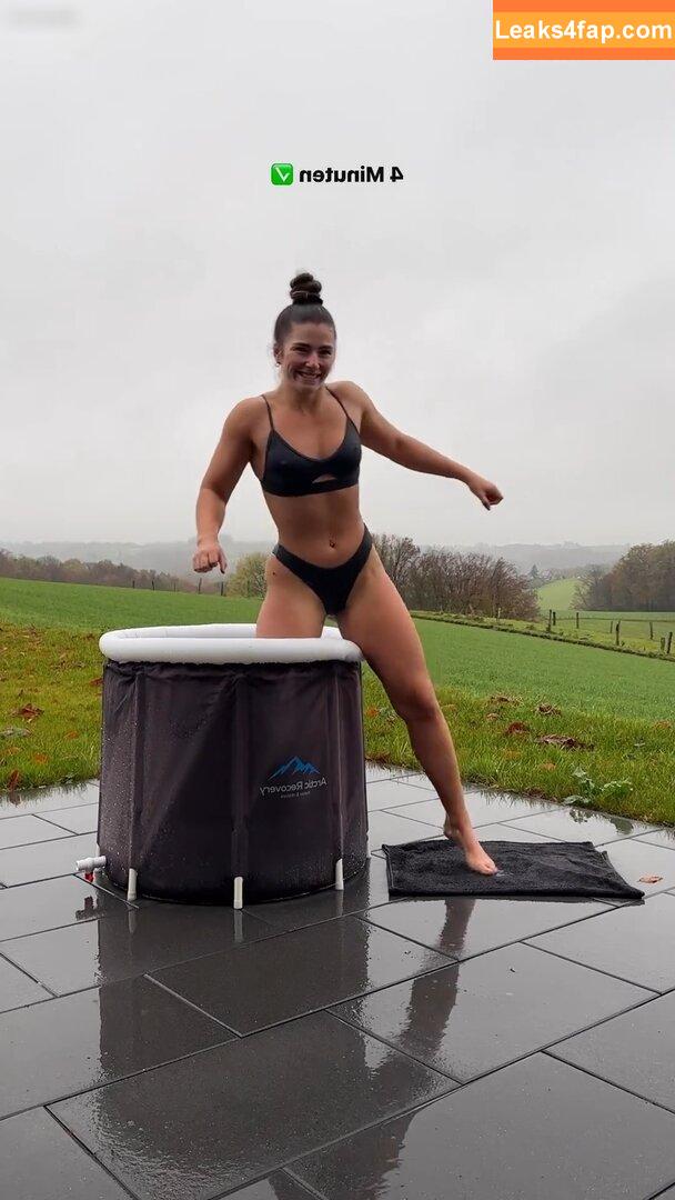 Leonie Kommoss / leonie.kommoss / leoniekommoss leaked photo photo #0315