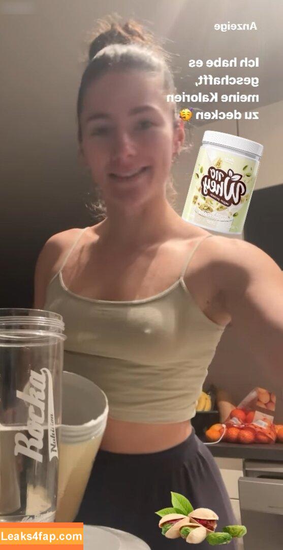 Leonie Kommoss / leonie.kommoss / leoniekommoss leaked photo photo #0381