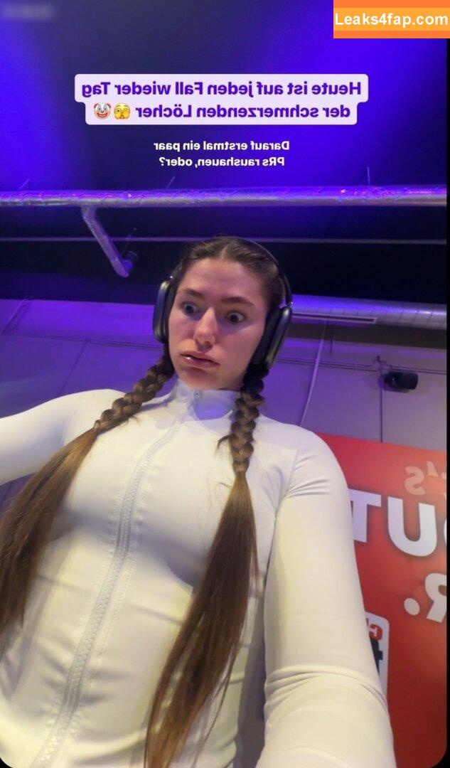 Leonie Kommoss / leonie.kommoss / leoniekommoss leaked photo photo #0398