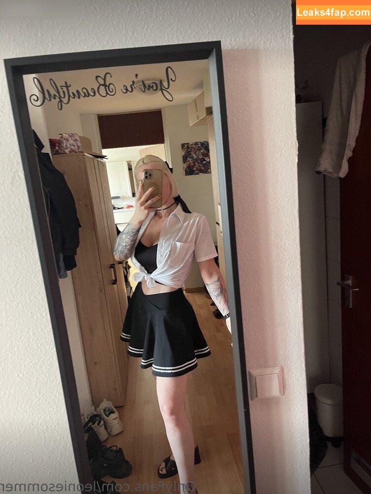 Leonie Sommer / mmmilliexx leaked photo photo #0021