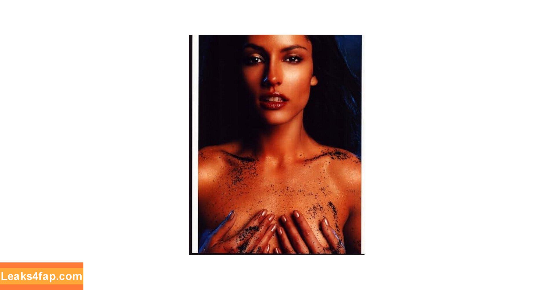 Leonor Varela /  leaked photo photo #0013