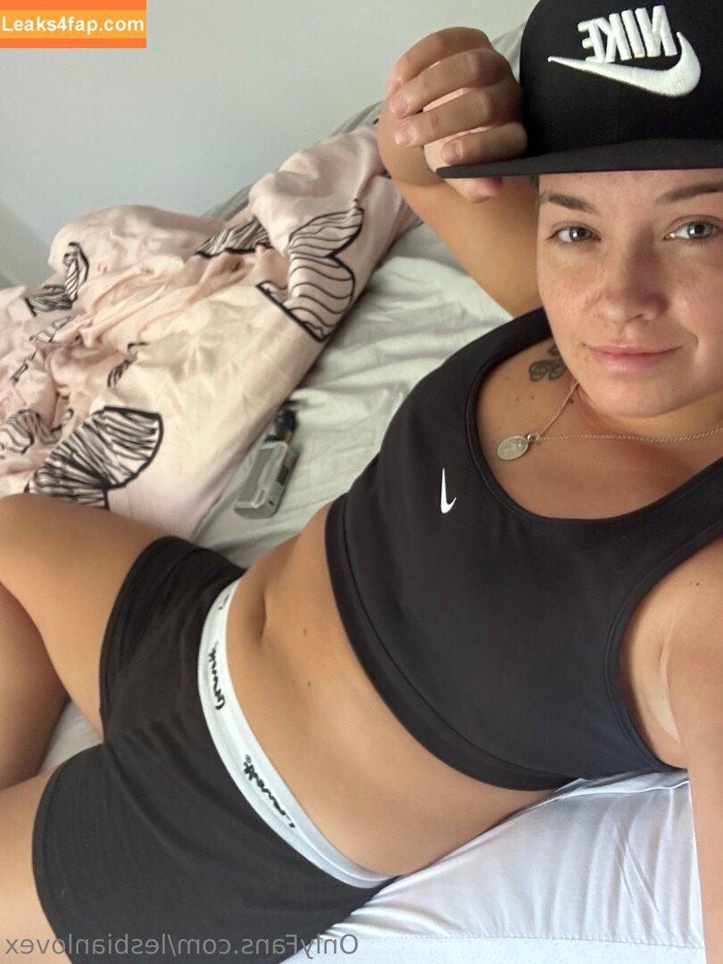 lesbianlovex / lesbiloving leaked photo photo #0005