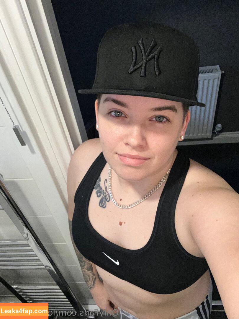 lesbianlovex / lesbiloving leaked photo photo #0009