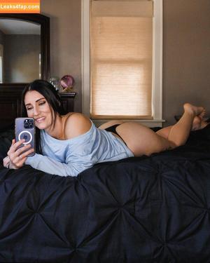 Lesley Cusumano photo #0106