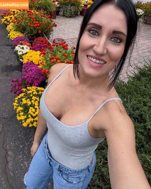 Lesley Cusumano photo #0111