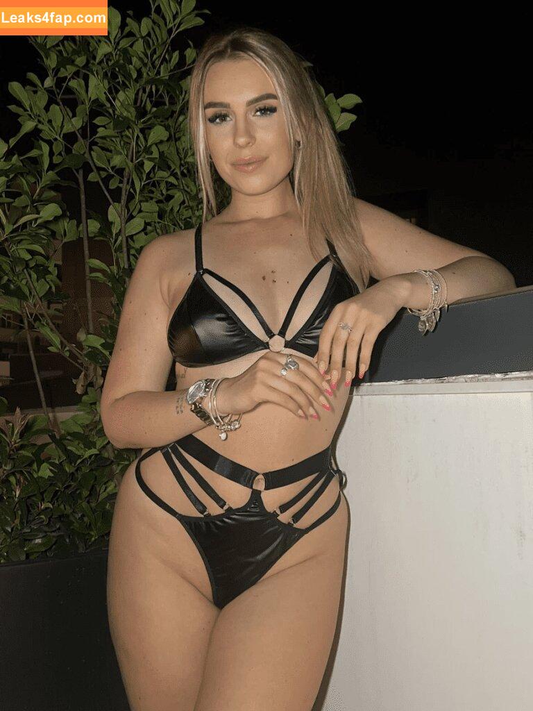 Lesley Versprille /  leaked photo photo #0001