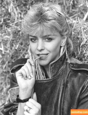 Leslie Ash photo #0013