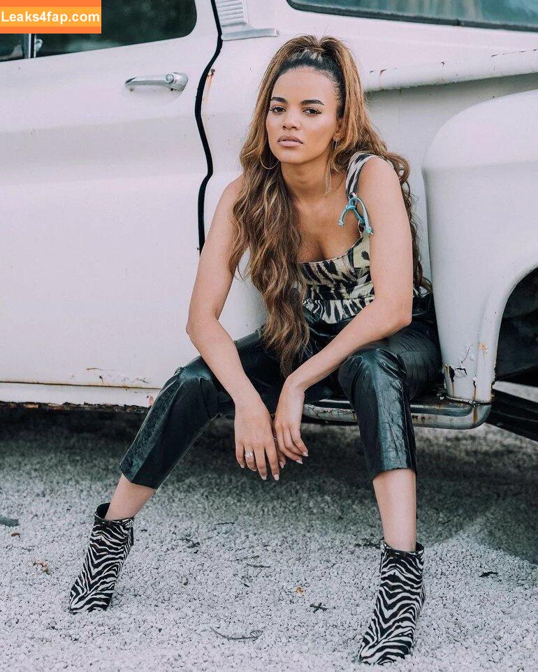 Leslie Grace / lesliegrace leaked photo photo #0012