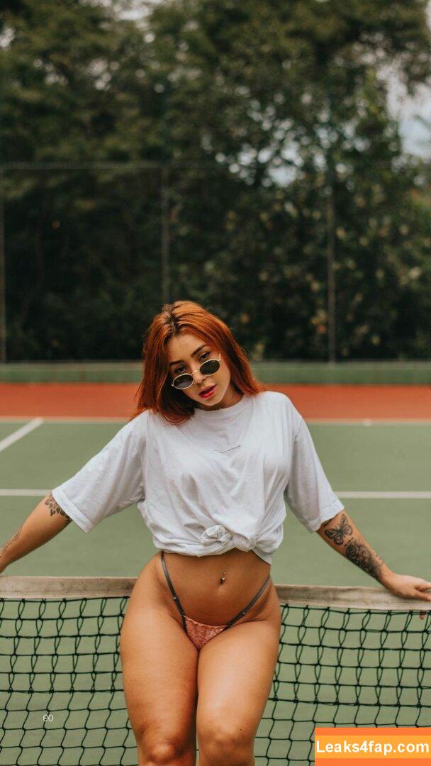 Leticia Castro / Castrollet / DEZOITOU / thayscastro leaked photo photo #0024