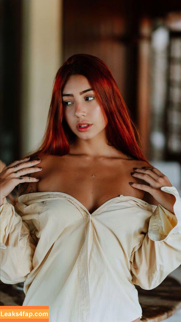 Leticia Castro / Castrollet / DEZOITOU / thayscastro leaked photo photo #0058