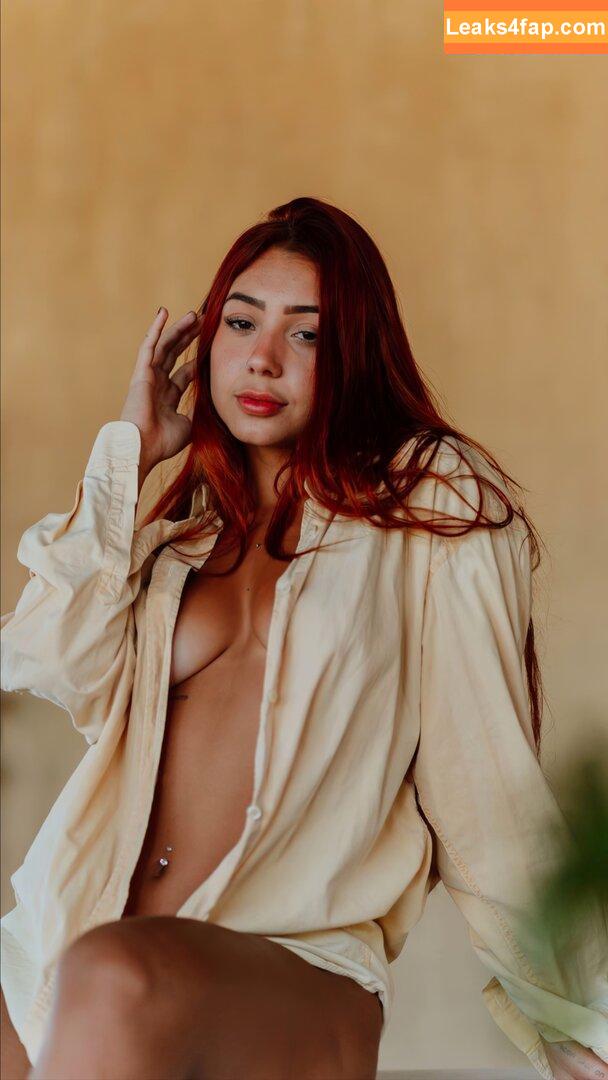 Leticia Castro / Castrollet / DEZOITOU / thayscastro leaked photo photo #0067