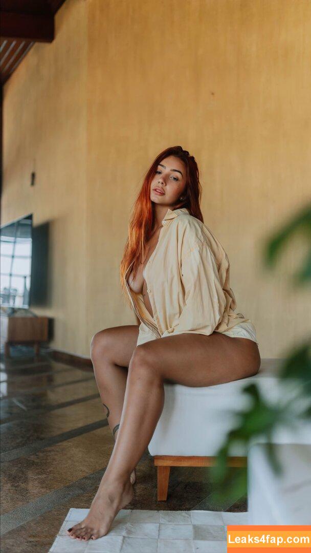 Leticia Castro / Castrollet / DEZOITOU / thayscastro leaked photo photo #0069