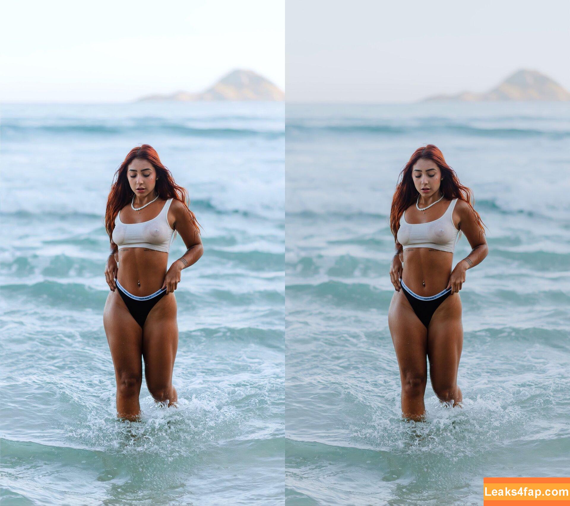 Leticia Castro / Castrollet / DEZOITOU / thayscastro leaked photo photo #0077