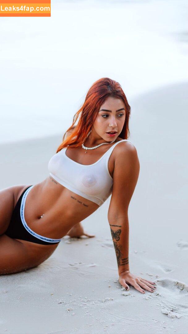 Leticia Castro / Castrollet / DEZOITOU / thayscastro leaked photo photo #0092