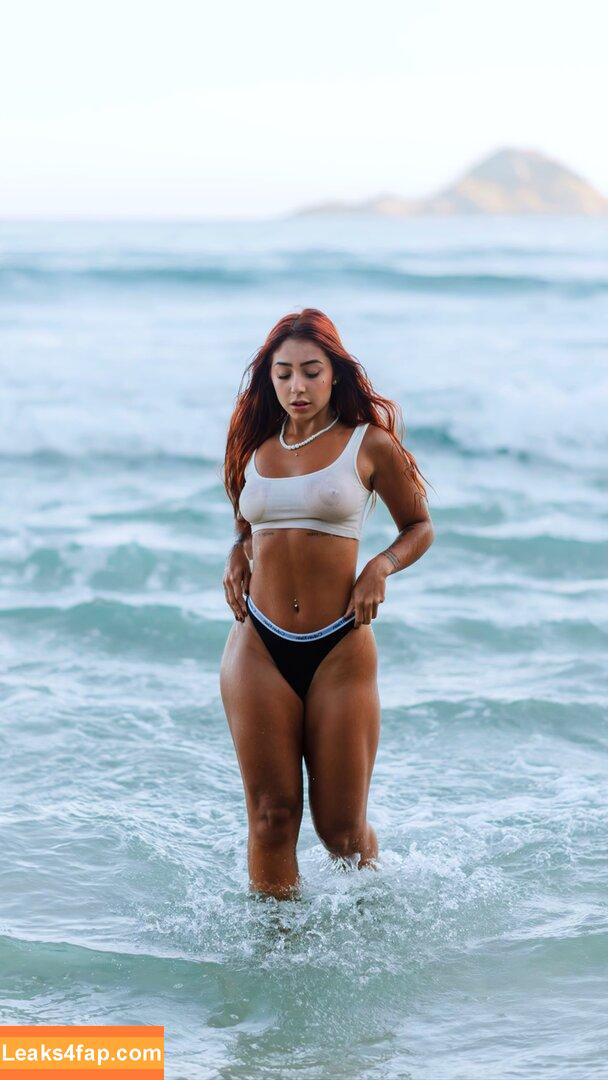 Leticia Castro / Castrollet / DEZOITOU / thayscastro leaked photo photo #0104