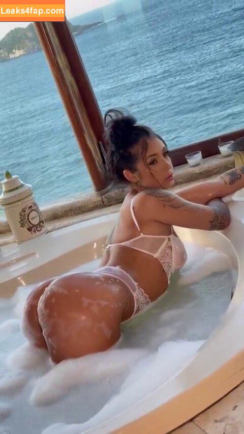 Leticia Castro / Castrollet / DEZOITOU / thayscastro leaked photo photo #0108