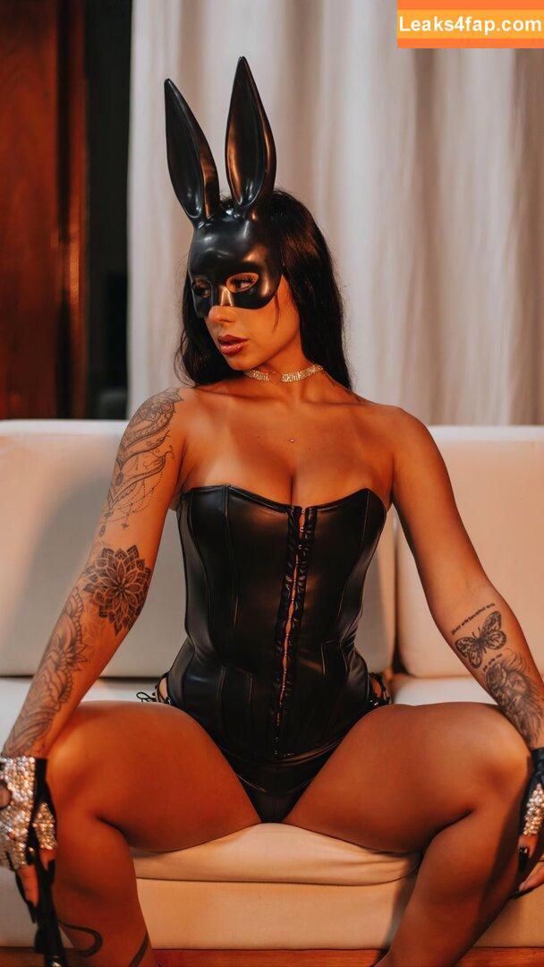 Leticia Castro / Castrollet / DEZOITOU / thayscastro leaked photo photo #0114