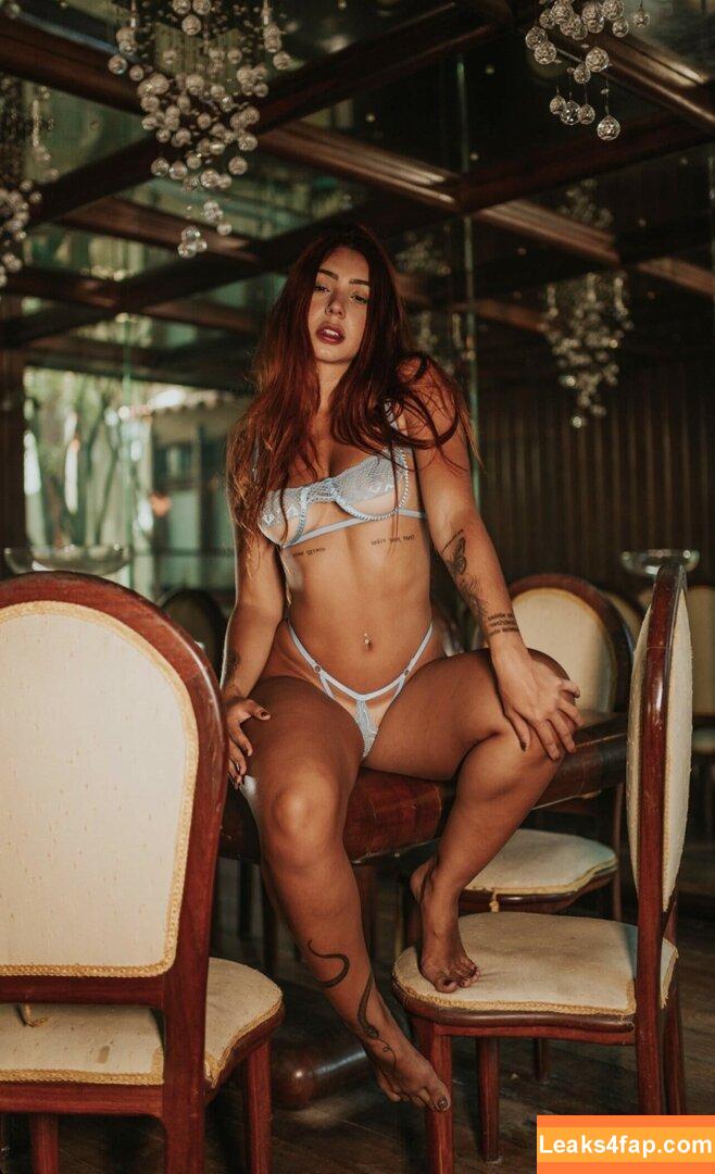 Leticia Castro / Castrollet / DEZOITOU / thayscastro leaked photo photo #0144