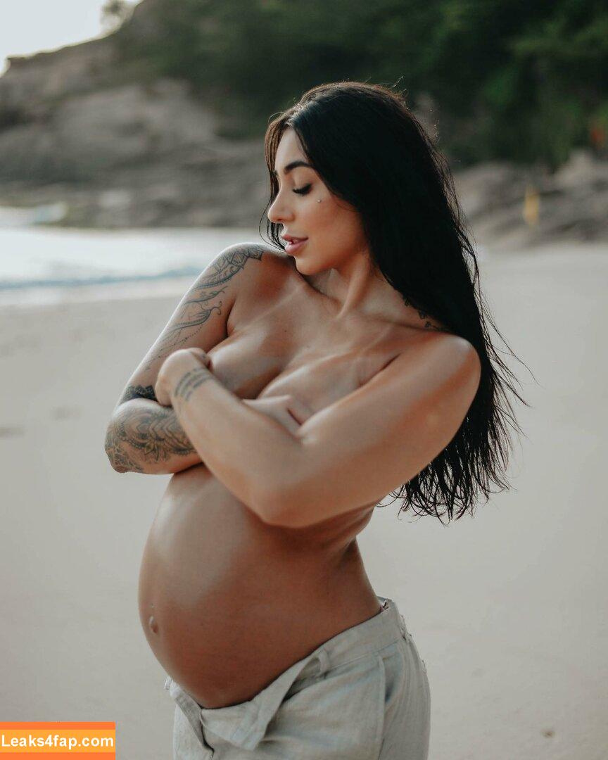 Leticia Castro / Castrollet / DEZOITOU / leticiacastroficial / thayscastro leaked photo photo #0187