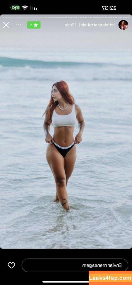 Leticia Castro / Castrollet / DEZOITOU / leticiacastroficial / thayscastro leaked photo photo #0231