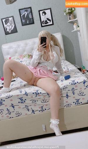 Leticia Shirayuki photo #0046