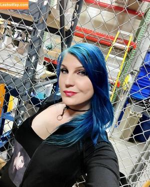 Leva Bates photo #0045