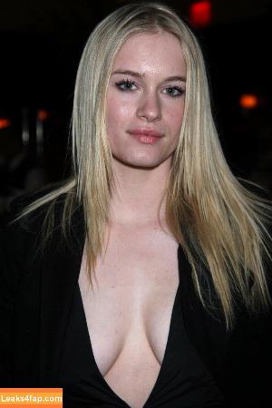 Leven Rambin фото #0067