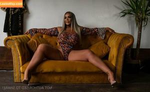 Levi Babestation photo #0102