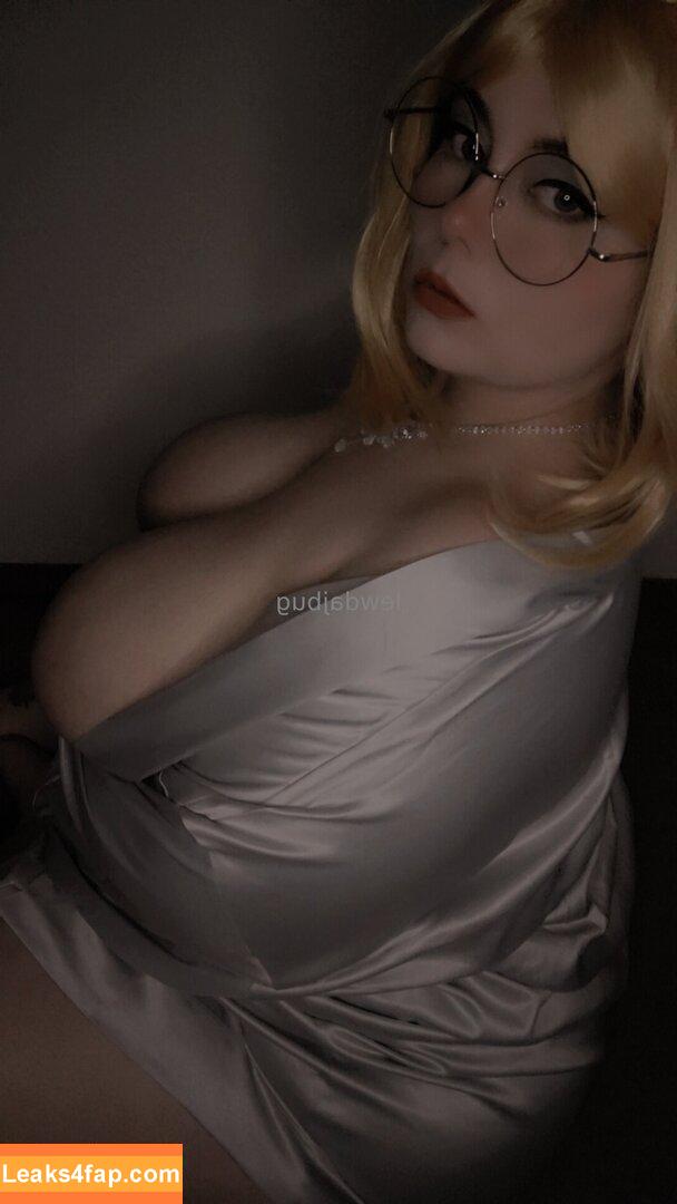 lewdajbug /  leaked photo photo #0001
