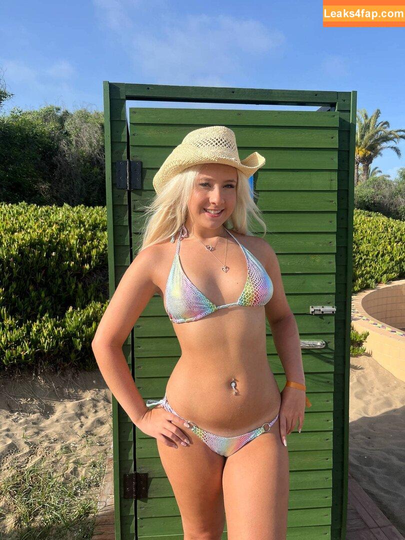 Lexi Booker / lexi_booker30 / lexi_modelling leaked photo photo #0027