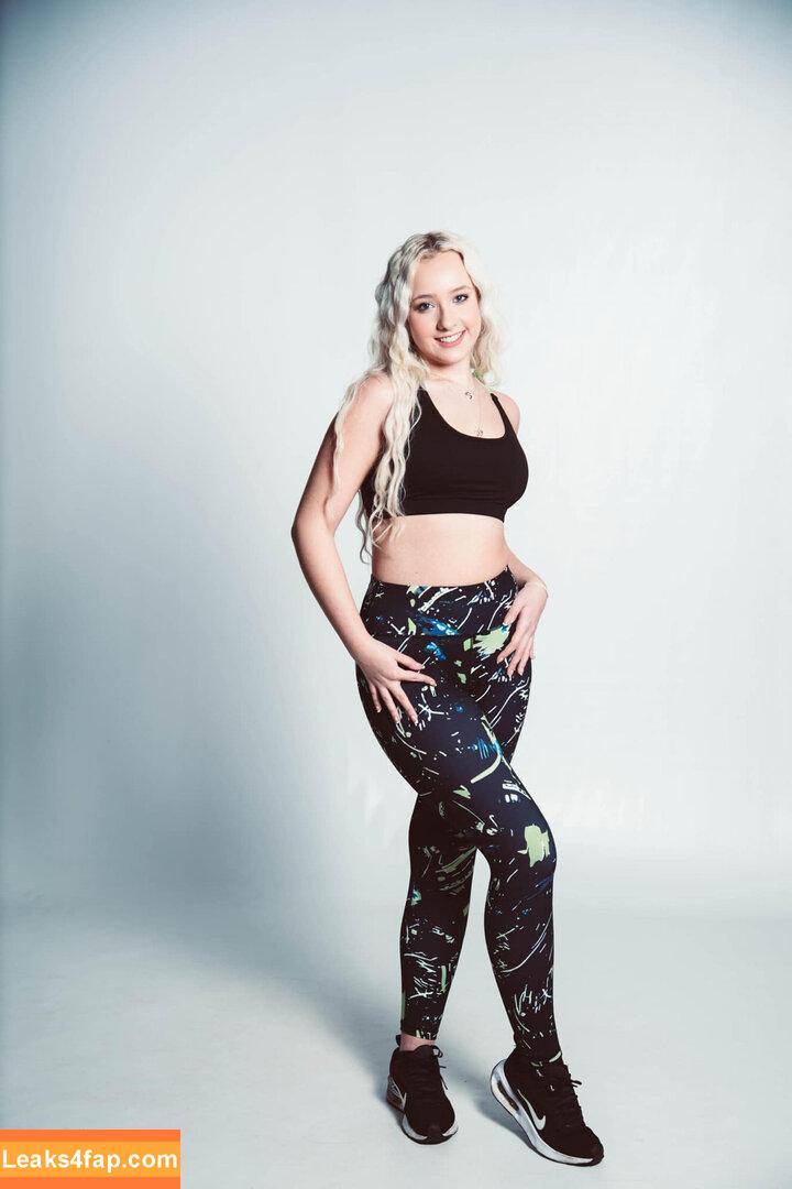 Lexi Booker / lexi_booker30 / lexi_modelling leaked photo photo #0108