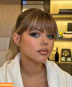 Lexi Hughes photo #0075