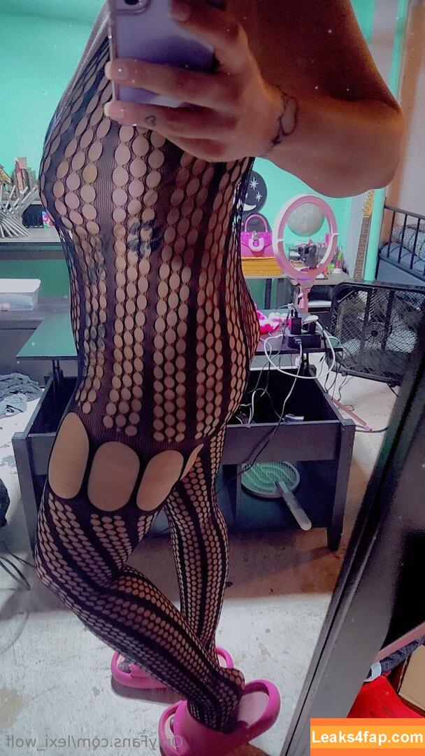 lexi_wolf /  leaked photo photo #0003