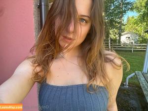 leylacool photo #0078