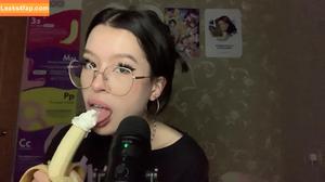 Lezzy Bunny ASMR photo #0008