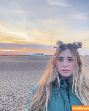 Lia Marie Johnson photo #0011