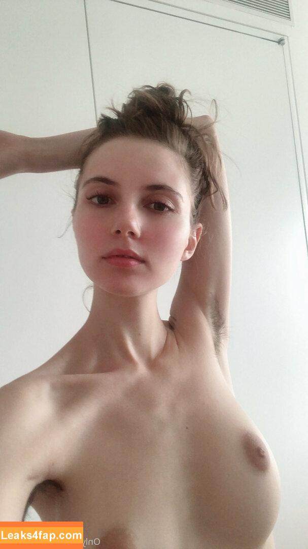 Liara Roux / liararoux leaked photo photo #0074