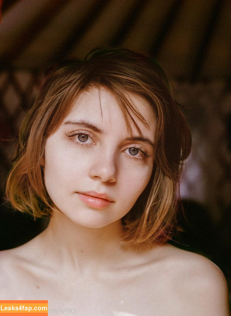 Liara Roux / liararoux leaked photo photo #0135