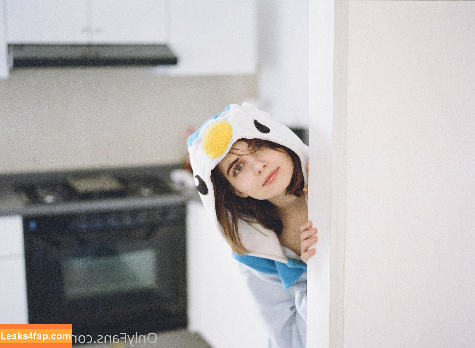 Liara Roux / liararoux leaked photo photo #0254