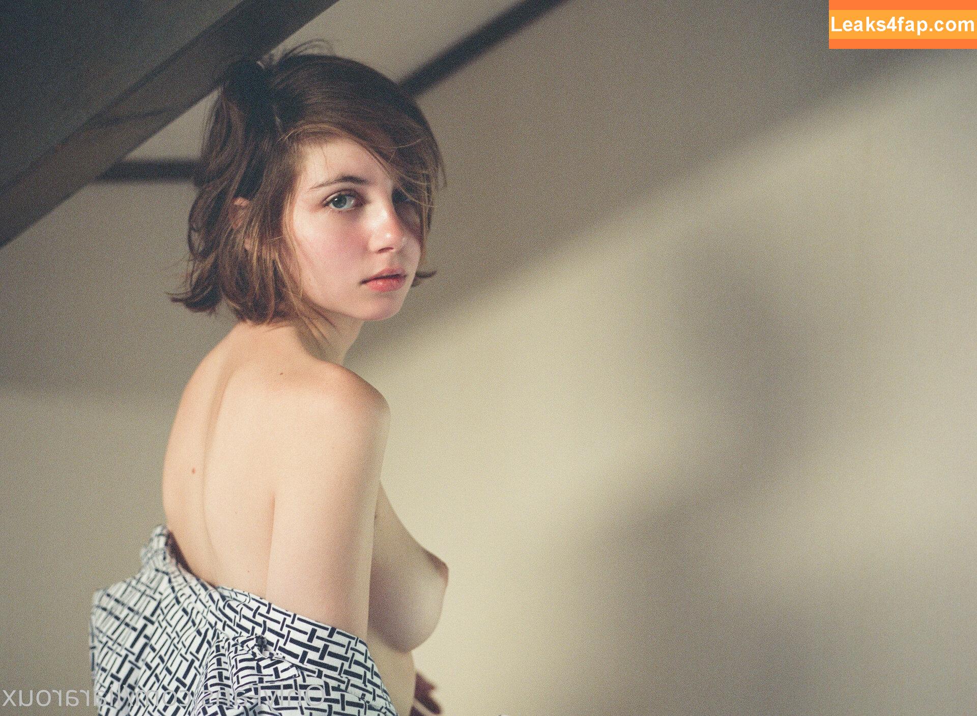 Liara Roux / liararoux leaked photo photo #0277