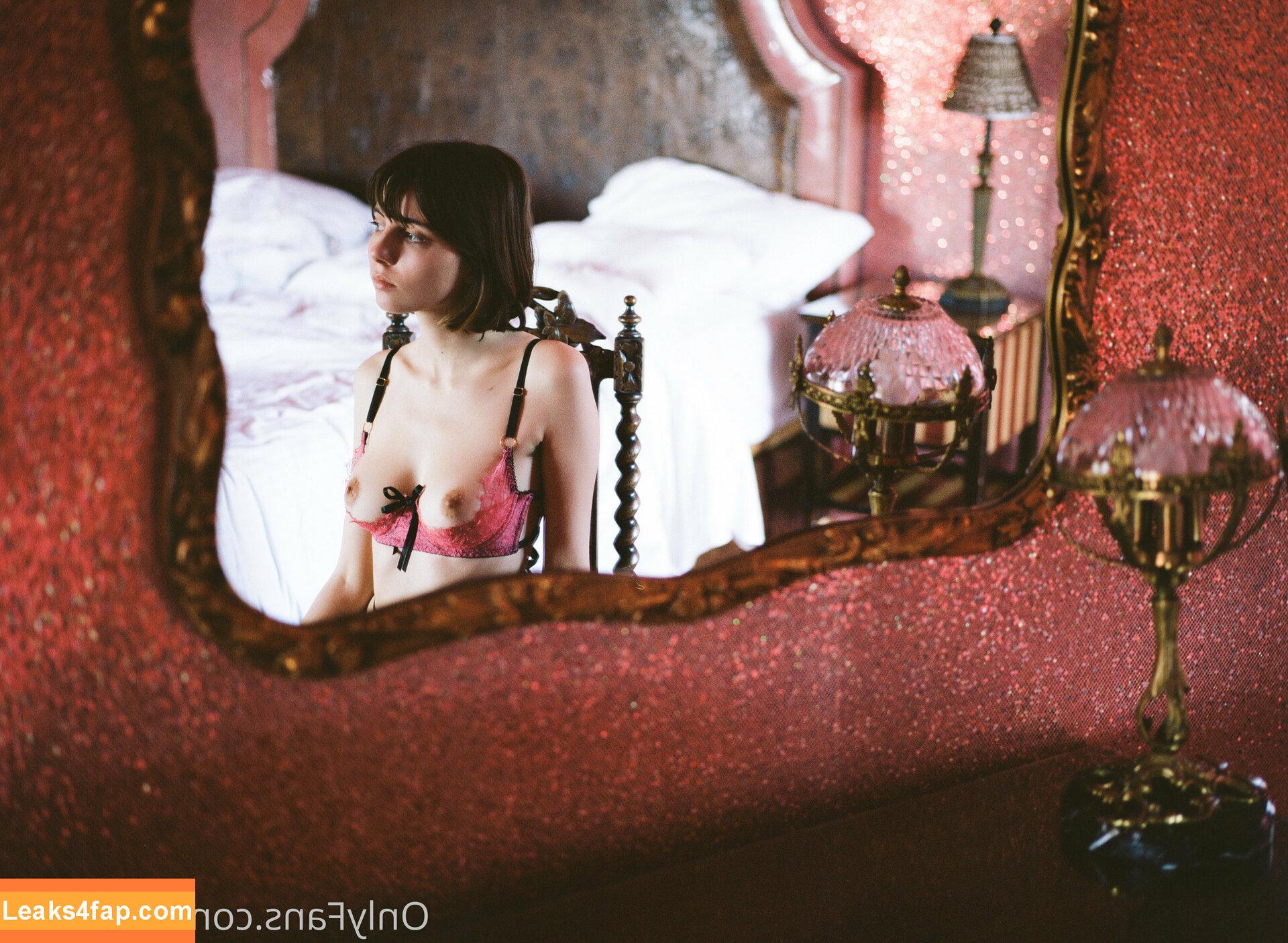 Liara Roux / liararoux leaked photo photo #0504